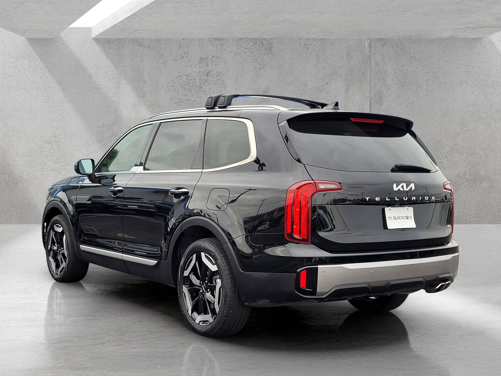 Used 2025 Kia Telluride S AWD/4WD image 7