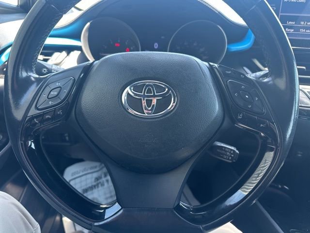 Used 2019 Toyota C-HR XLE FWD image 12