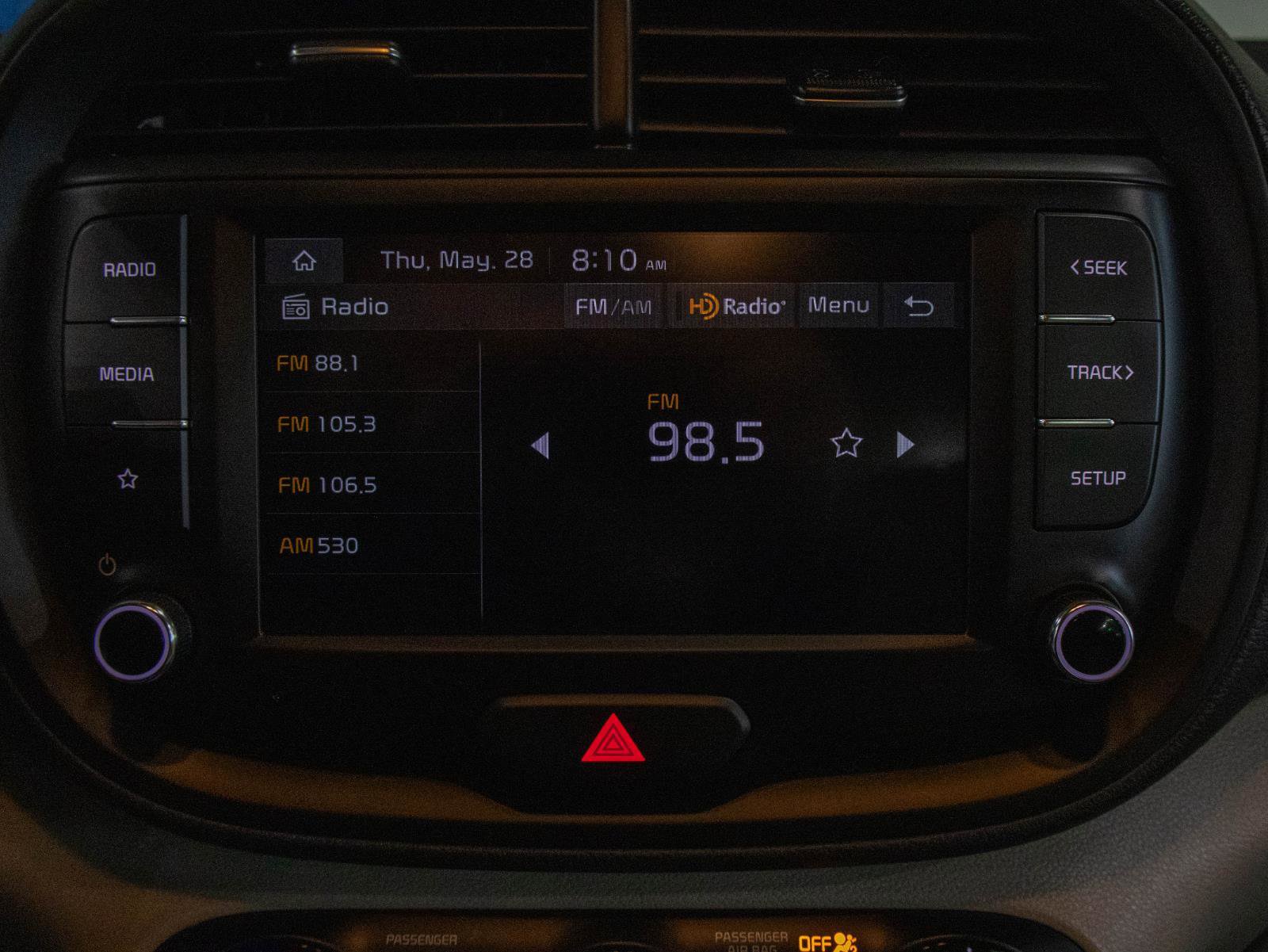 Used 2025 Kia Soul LX w/ LX Technology Package FWD image 8