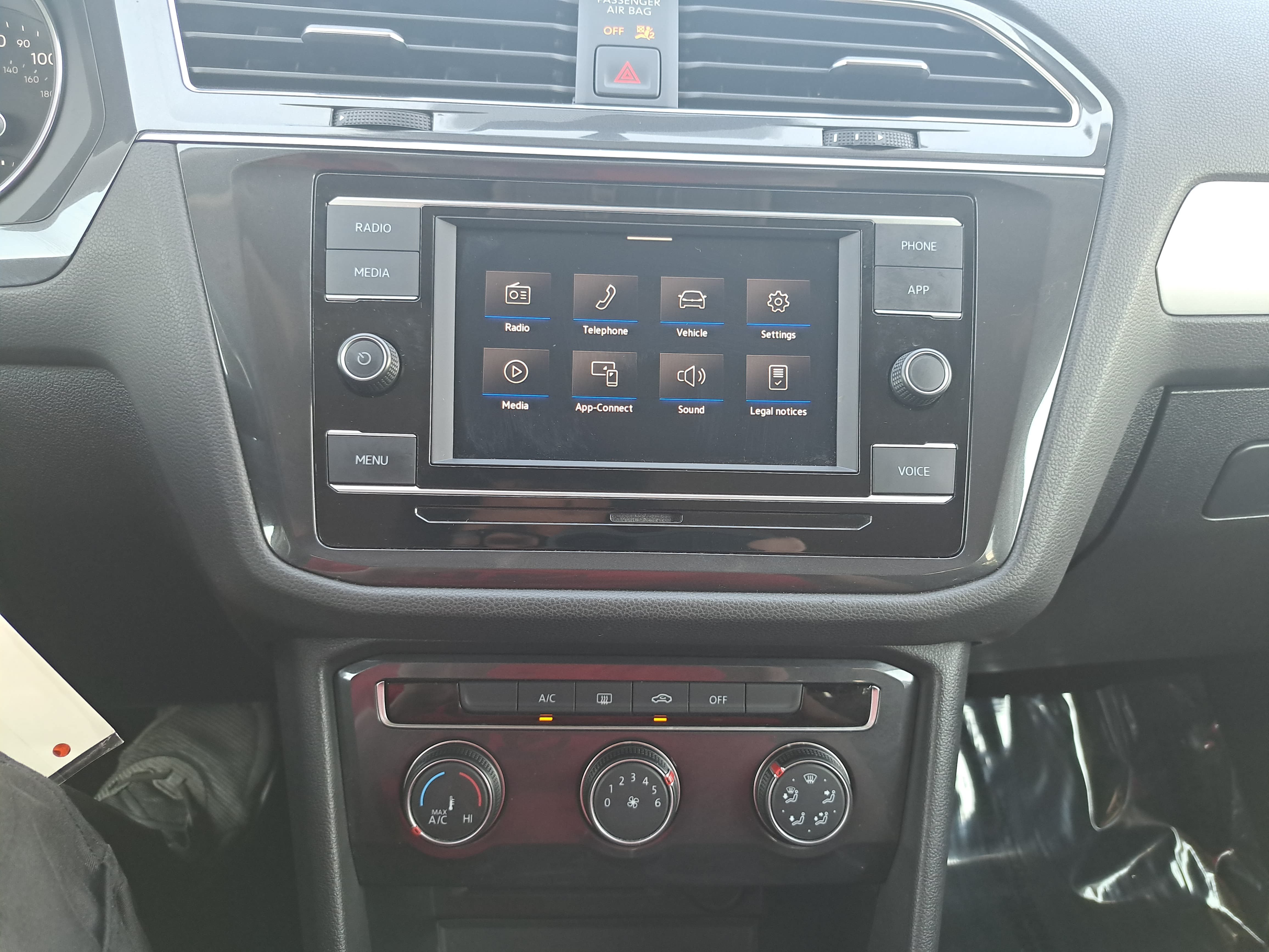 Used 2020 Volkswagen Tiguan S FWD image 20