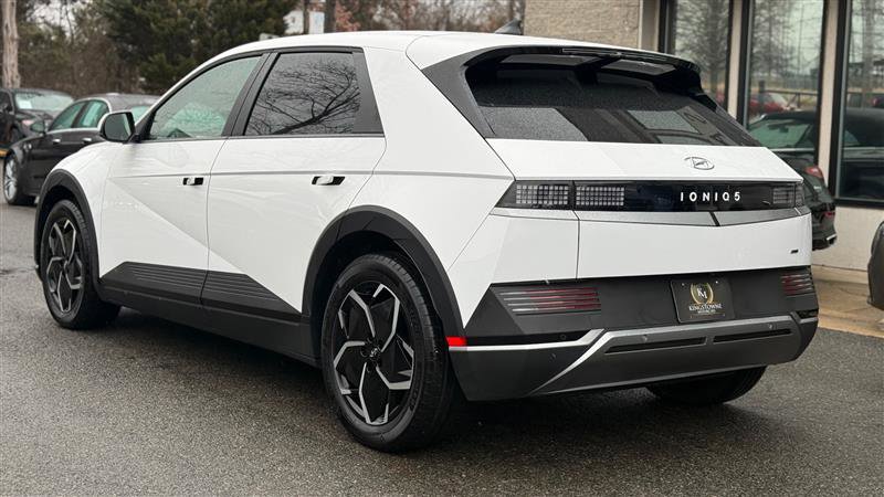 Used 2024 Hyundai Ioniq 5 SEL image 3