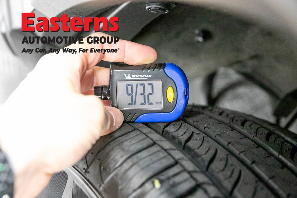 Used 2021 Toyota RAV4 XLE w/ XLE Grade Weather Package AWD/4WD image 27