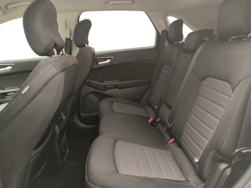 Used 2019 Ford Edge SE w/ SE Fleet Driver's Package FWD image 18