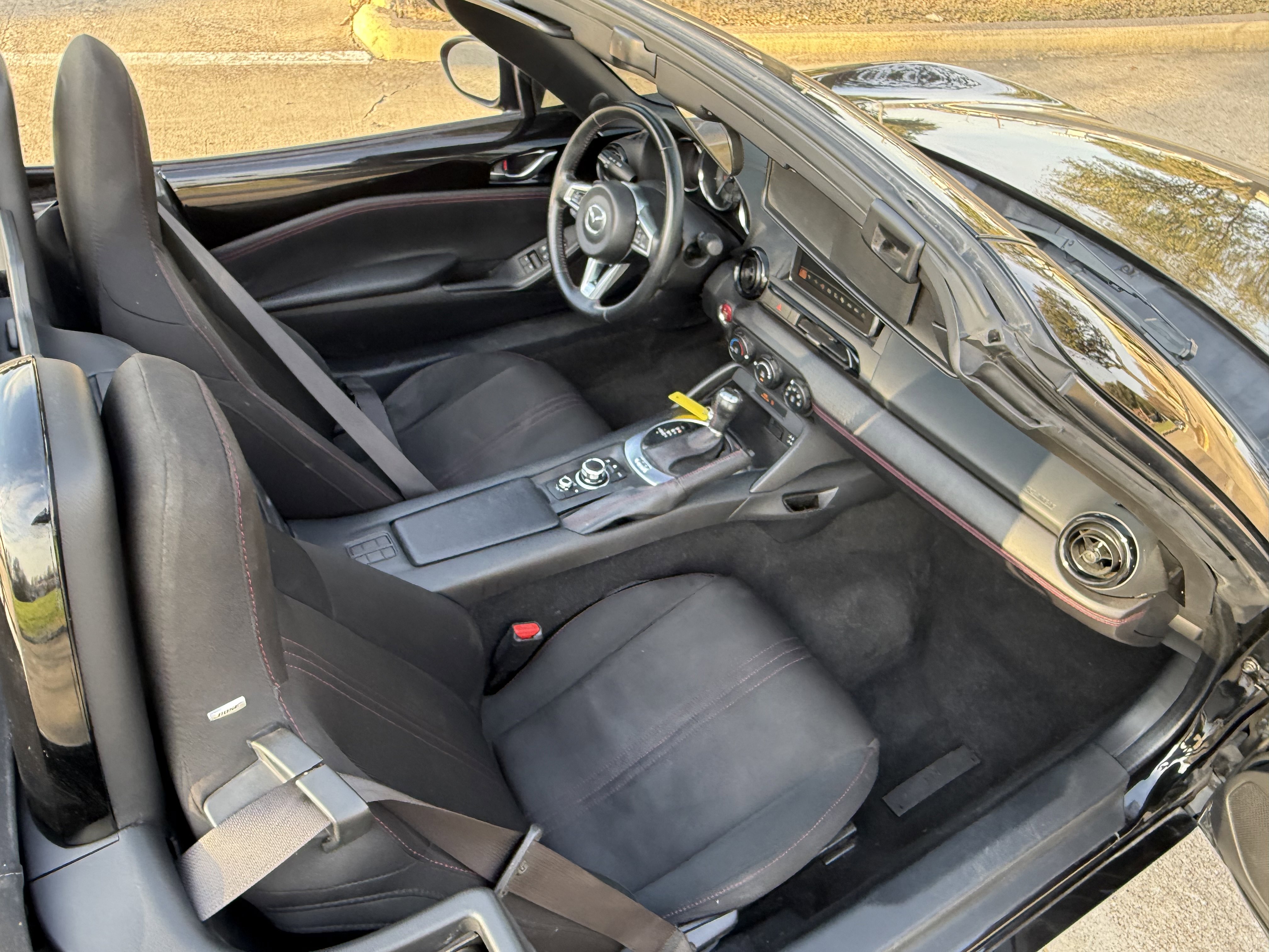 Used 2016 MAZDA MX-5 Miata Club RWD image 23