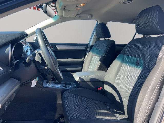 Used 2017 Subaru Outback 2.5i Premium AWD/4WD image 14