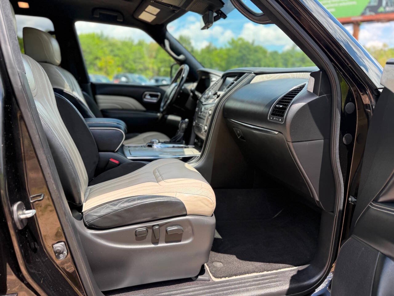 Used 2019 INFINITI QX80 Limited AWD/4WD image 16