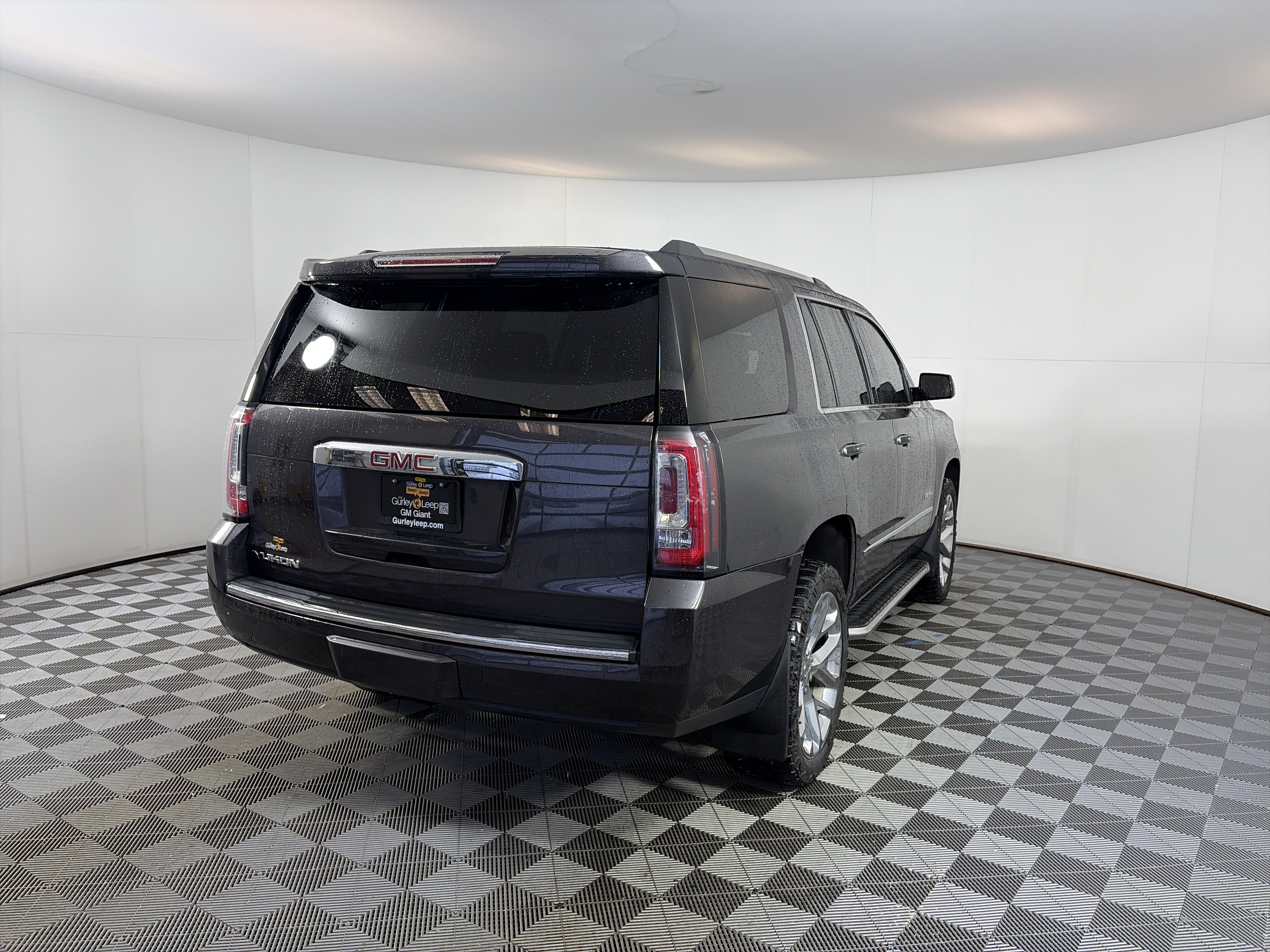 Used 2018 GMC Yukon Denali image 10