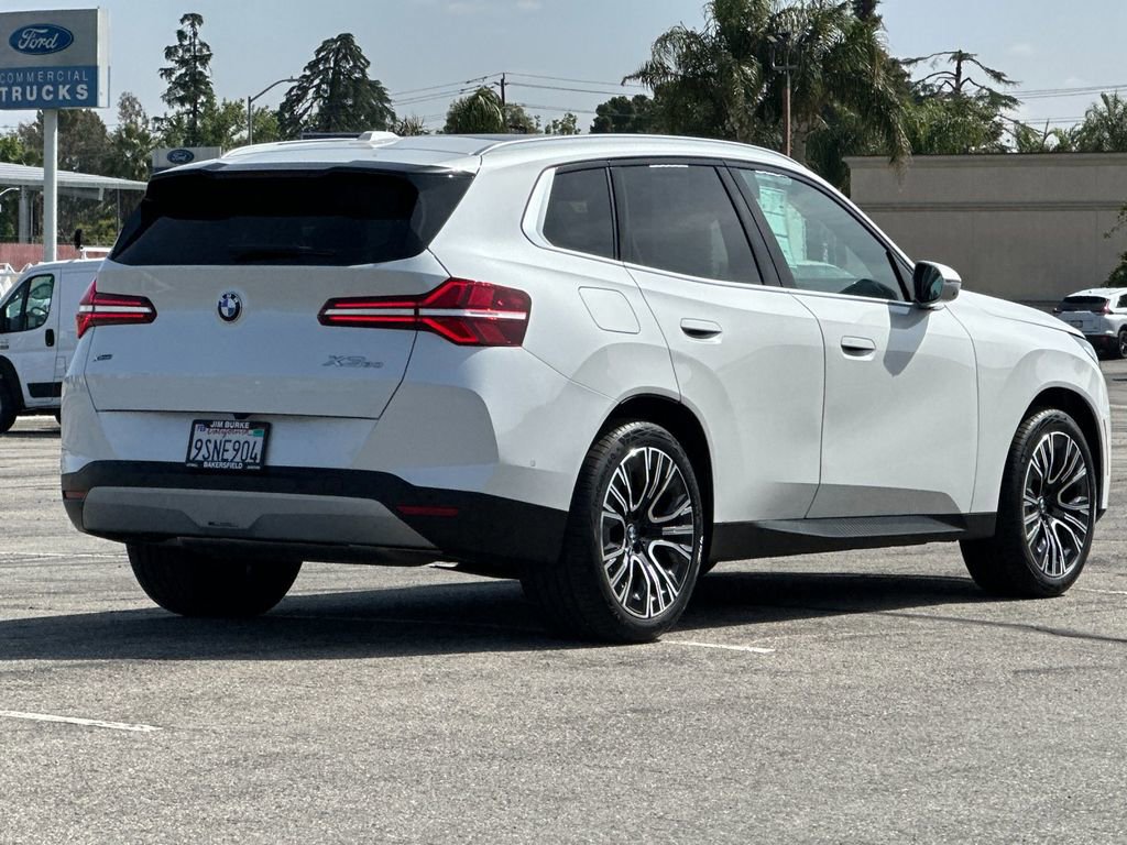 Used 2025 BMW X3 xDrive30i w/ Premium Package AWD/4WD image 3