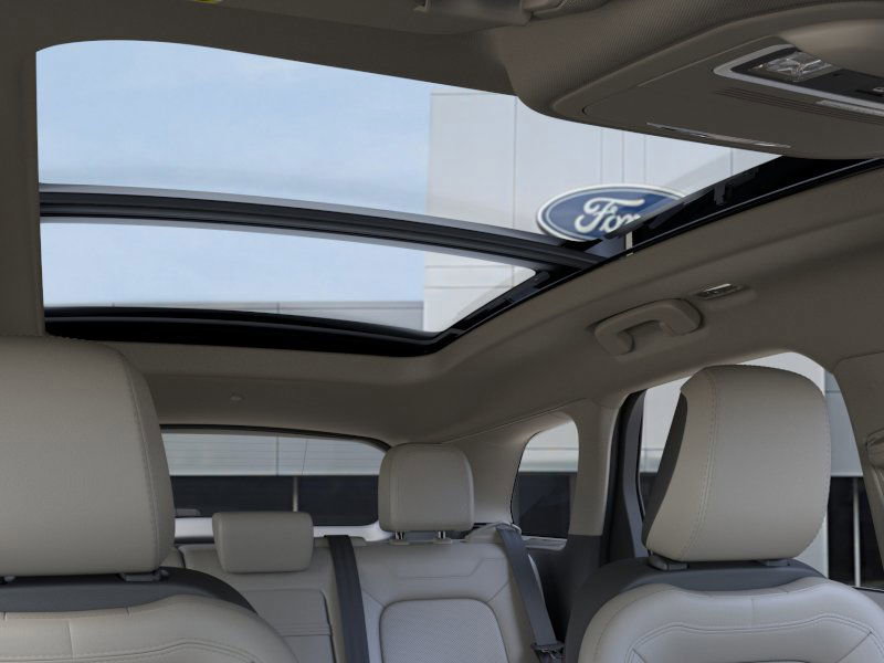 New 2025 Lincoln Corsair Grand Touring w/ Equipment Group 301A image 22