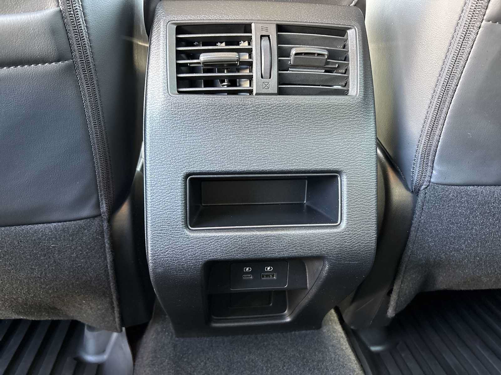 Used 2023 Mitsubishi Outlander SE AWD/4WD image 21