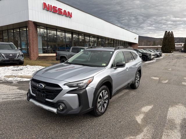 Used 2023 Subaru Outback Limited AWD/4WD image 1