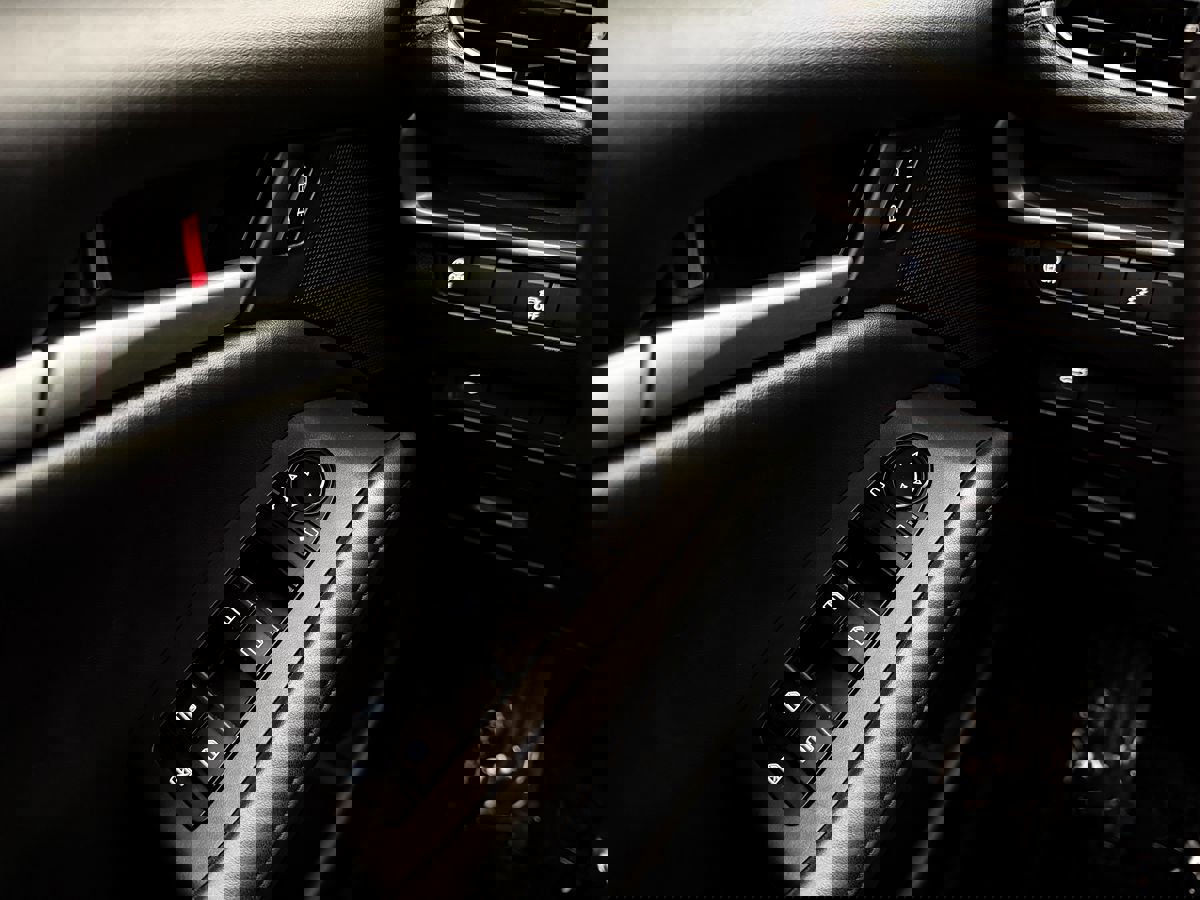 Used 2022 MAZDA MAZDA3 s FWD image 12