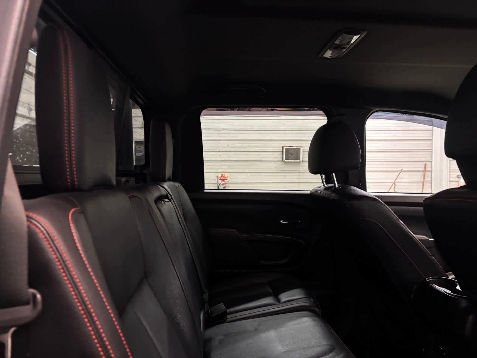 Used 2021 Nissan Titan PRO-4X w/ Pro-4x Convenience Package AWD/4WD image 31