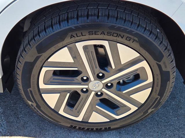 Used 2023 Hyundai Kona SE FWD image 11