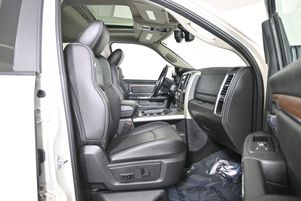 Used 2016 RAM 2500 Laramie w/ Convenience Group image 14