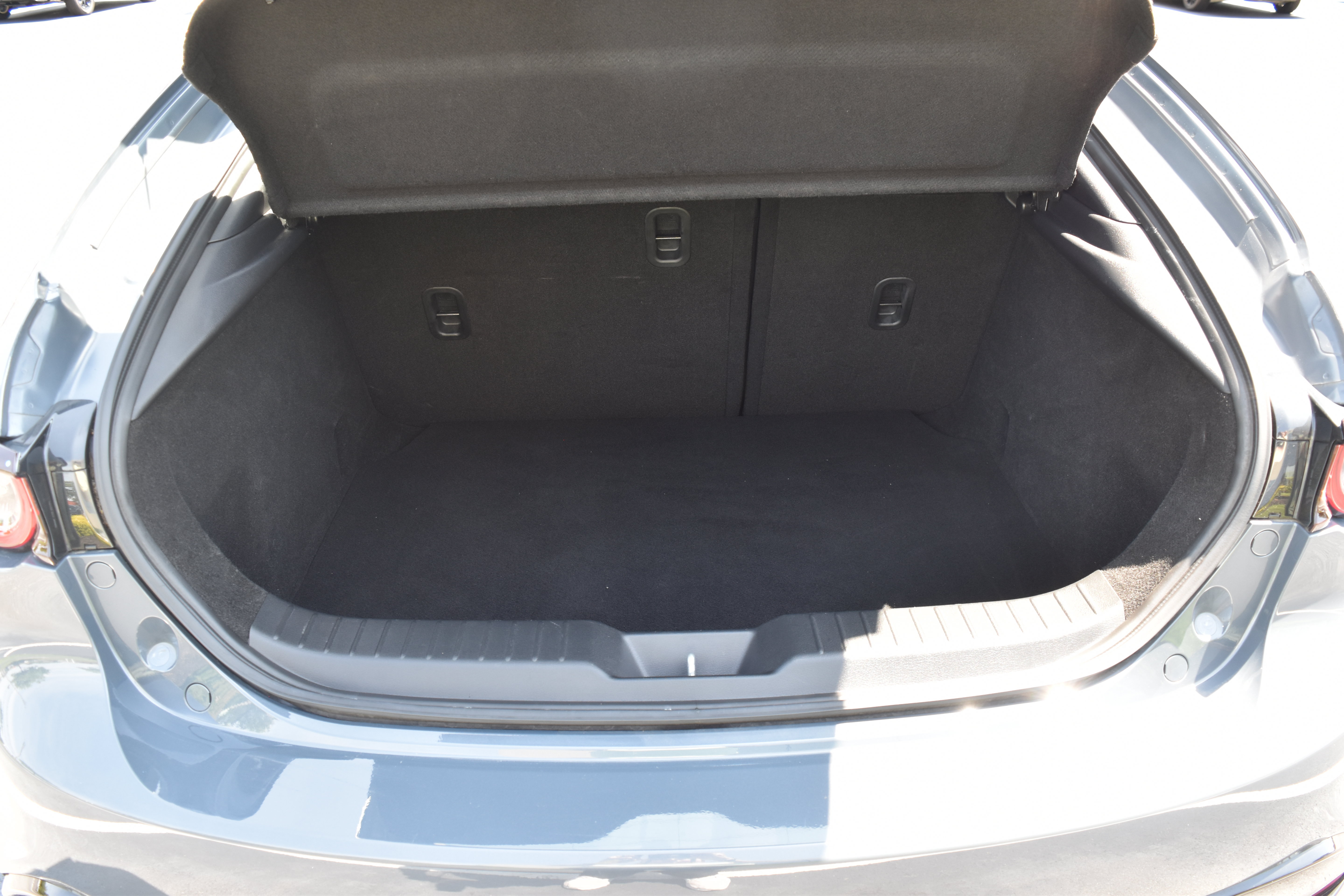 Used 2020 MAZDA MAZDA3 AWD Hatchback w/ Premium Pkg image 10