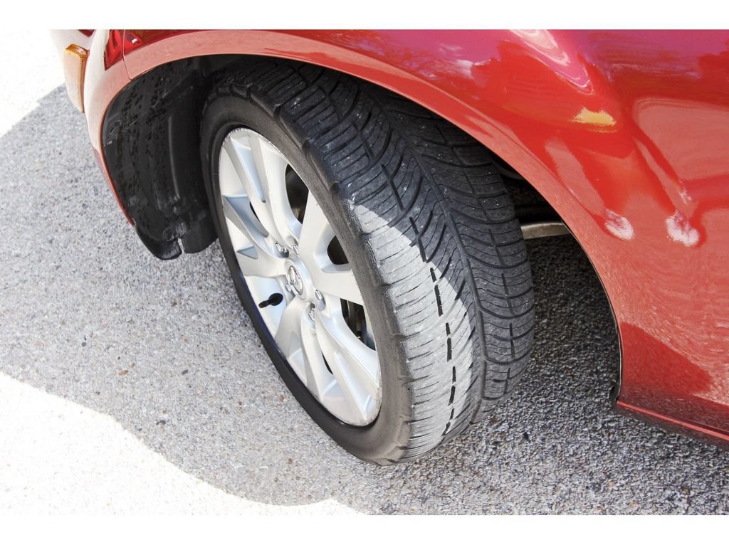 Used 2006 MAZDA MX-5 Miata RWD image 25