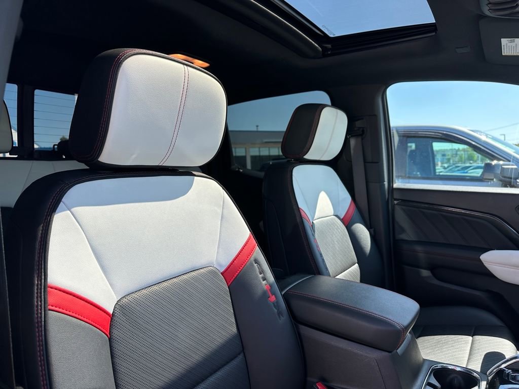 Used 2023 GMC Canyon AT4X image 20