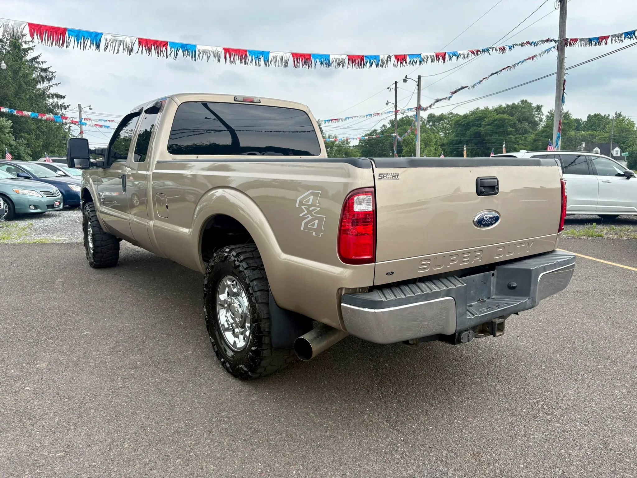 Used 2012 Ford F250 XLT w/ XLT Premium Pkg AWD/4WD image 3