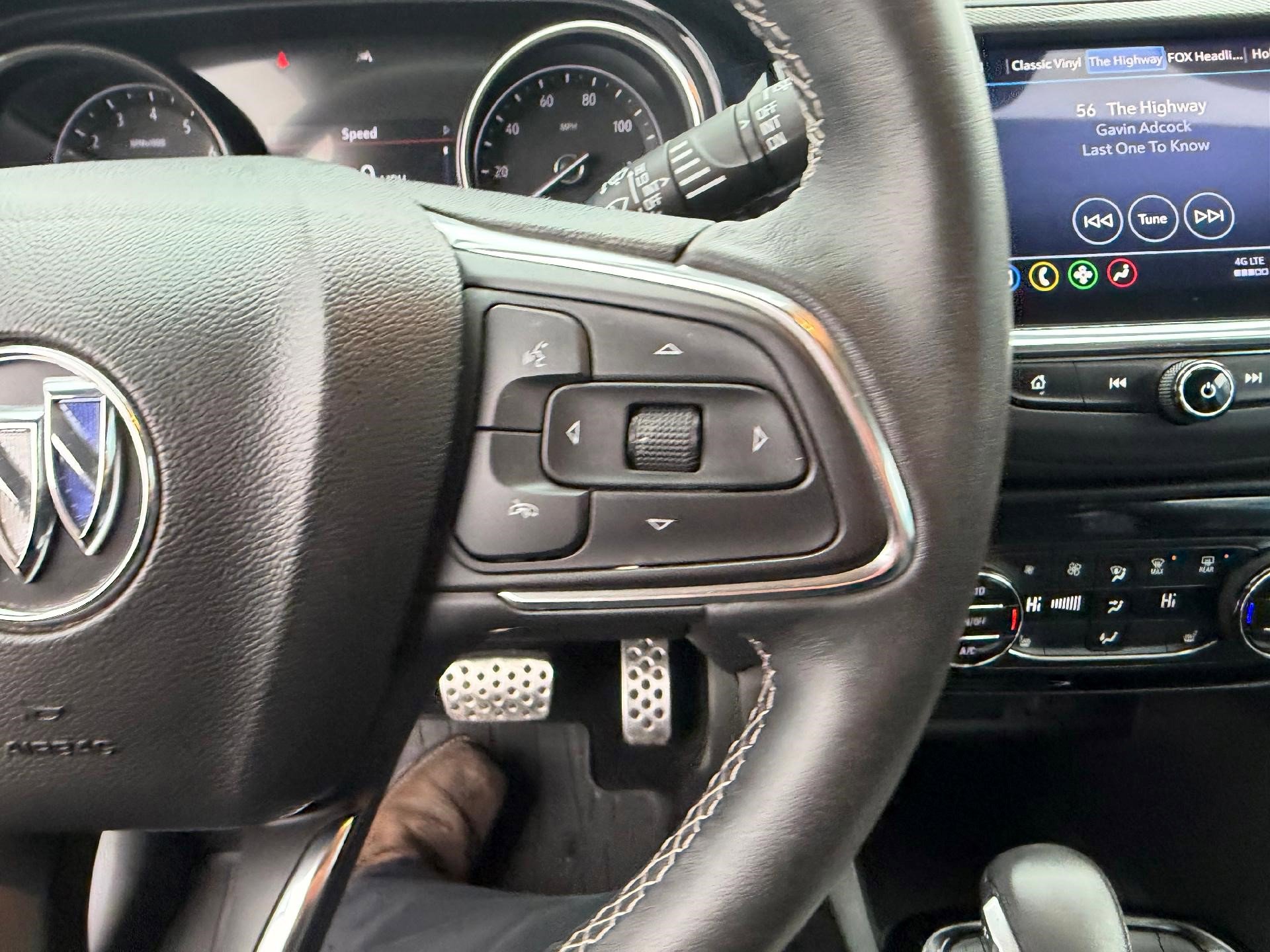 Certified 2023 Buick Encore GX Select w/ Sport Touring Package image 18