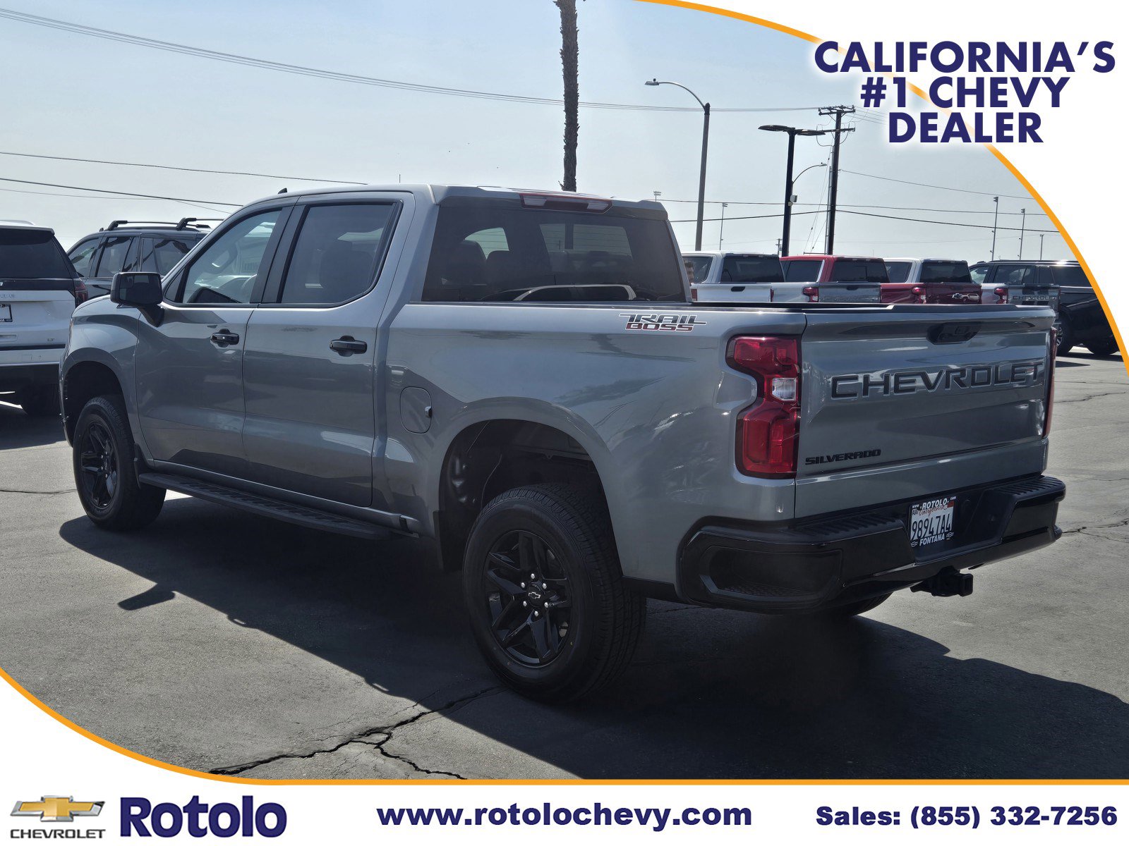 Used 2024 Chevrolet Silverado 1500 LT Trail Boss w/ LPO, Dark Essentials Package image 5