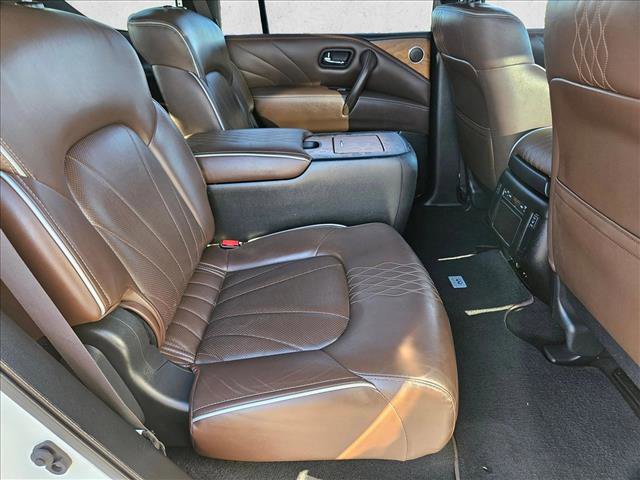 Used 2015 INFINITI QX80 4WD w/ Limited Package image 24