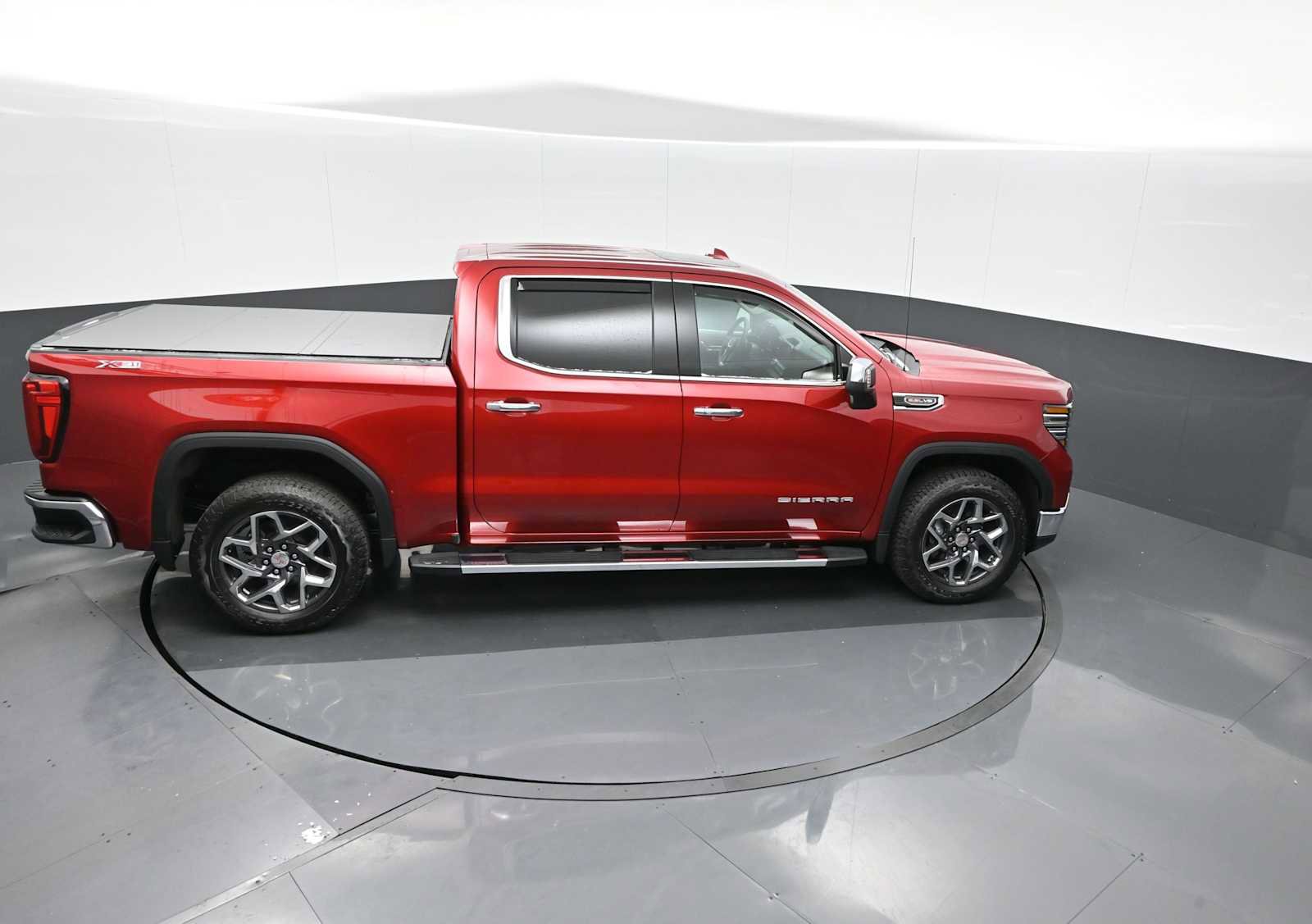 Used 2026 GMC Sierra 1500 SLT w/ SLT Premium Plus Package image 22