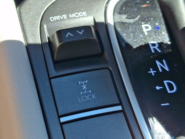 Used 2025 Hyundai Kona SEL AWD/4WD image 23