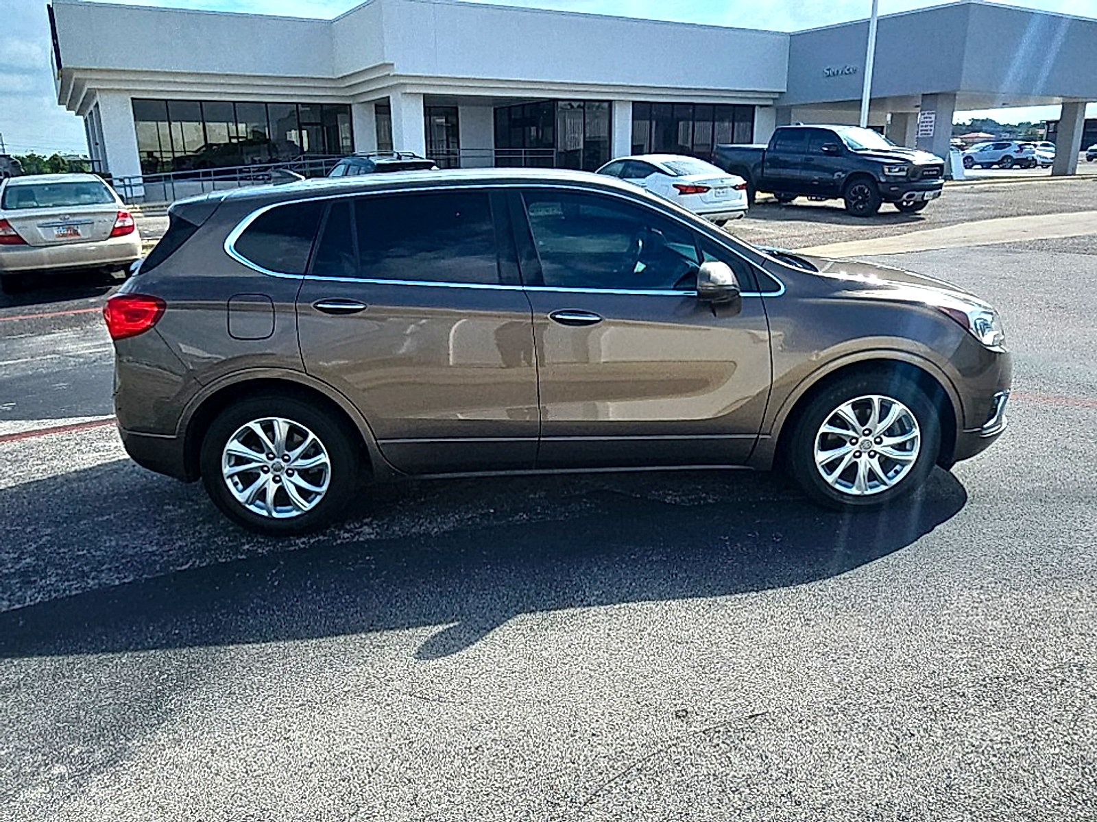 Used 2019 Buick Envision Preferred FWD image 4