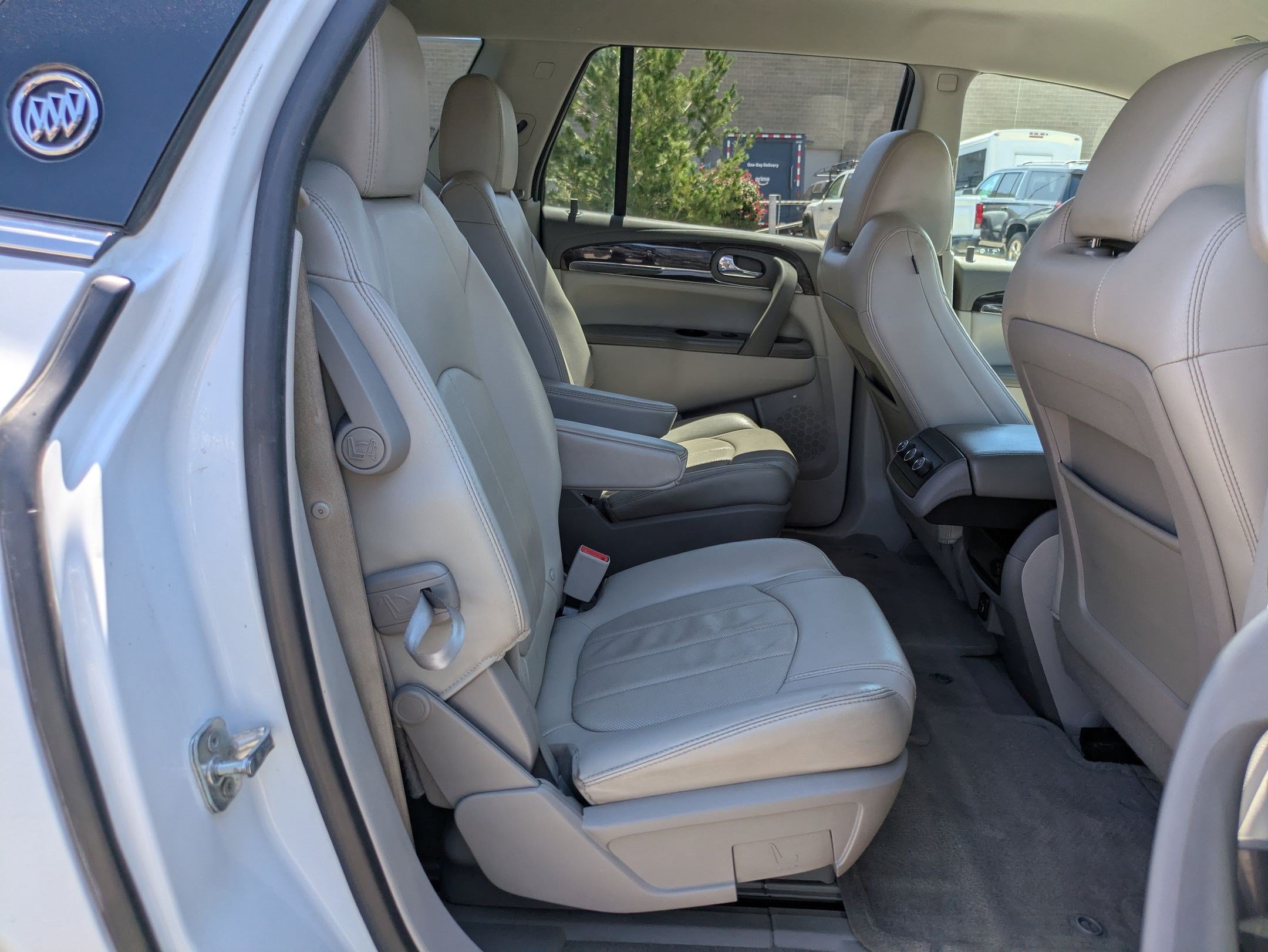 Used 2017 Buick Enclave Leather AWD/4WD image 29