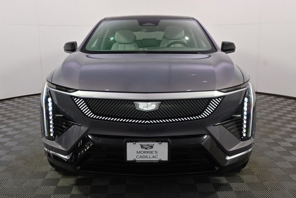 New 2026 Cadillac Optiq Luxury 2 image 10
