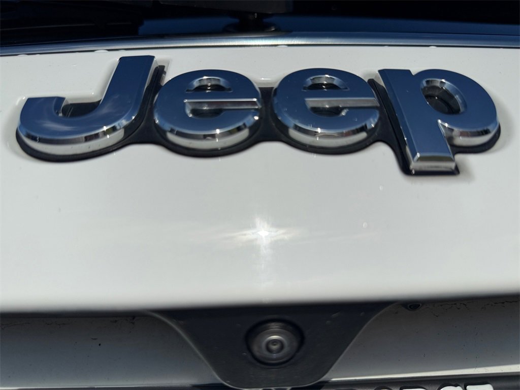 Certified 2024 Jeep Compass Limited image 17