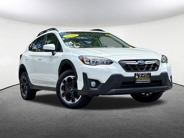 Certified 2022 Subaru Crosstrek 2.0i Premium w/ Moonroof Package AWD/4WD image 3
