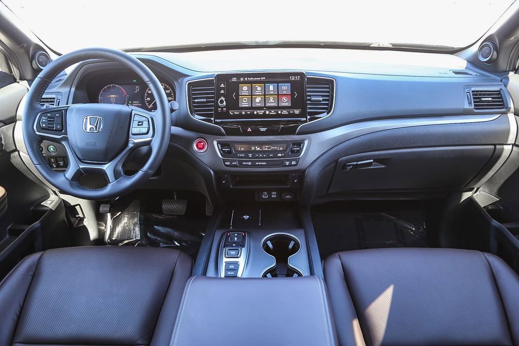 Used 2025 Honda Ridgeline RTL image 13