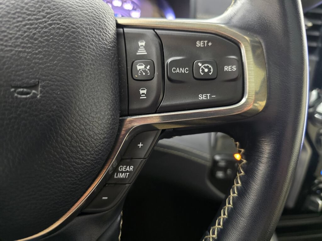Used 2023 RAM 3500 Limited AWD/4WD image 26