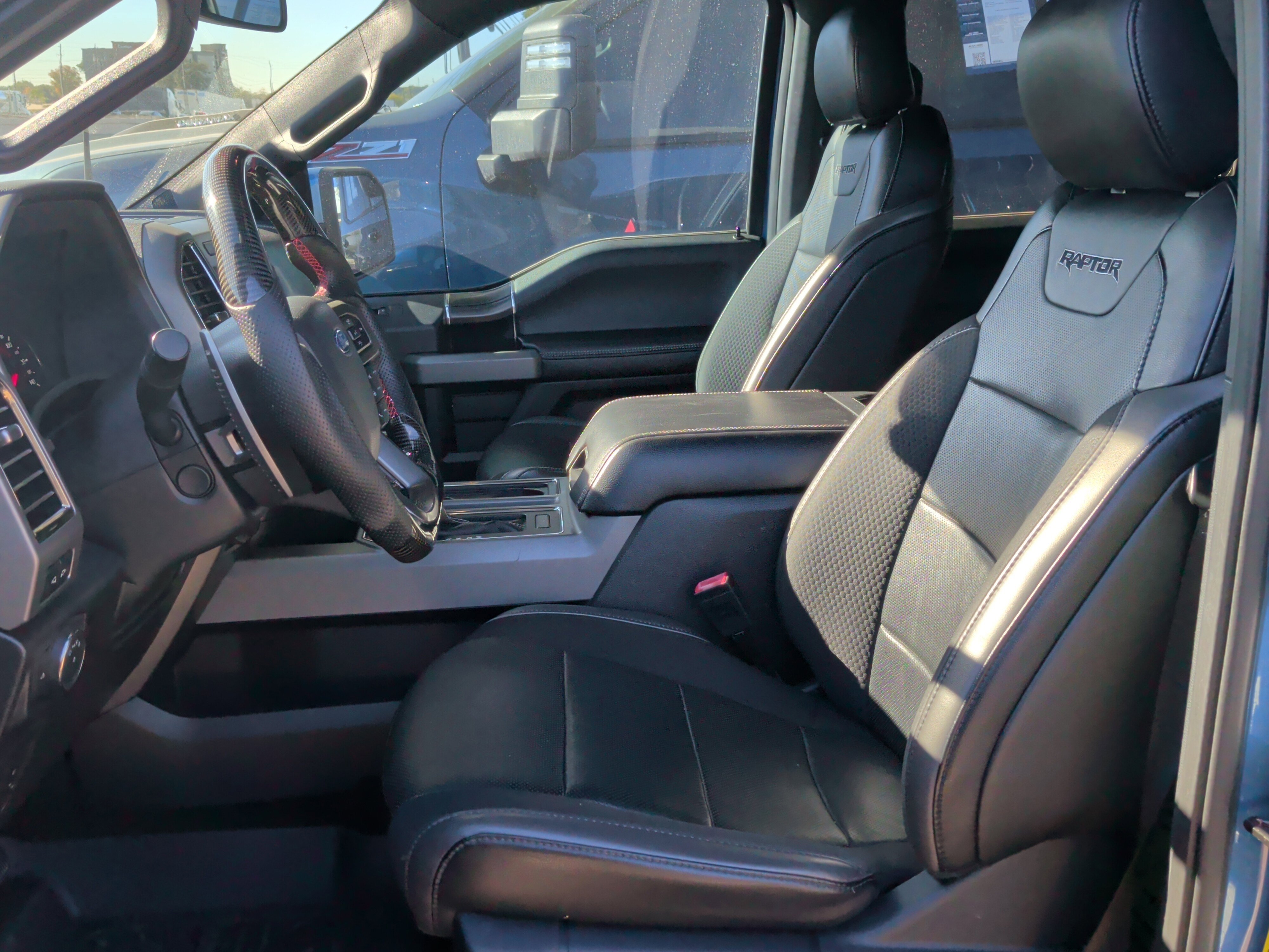 Used 2019 Ford F150 Raptor w/ Equipment Group 802A Luxury image 15