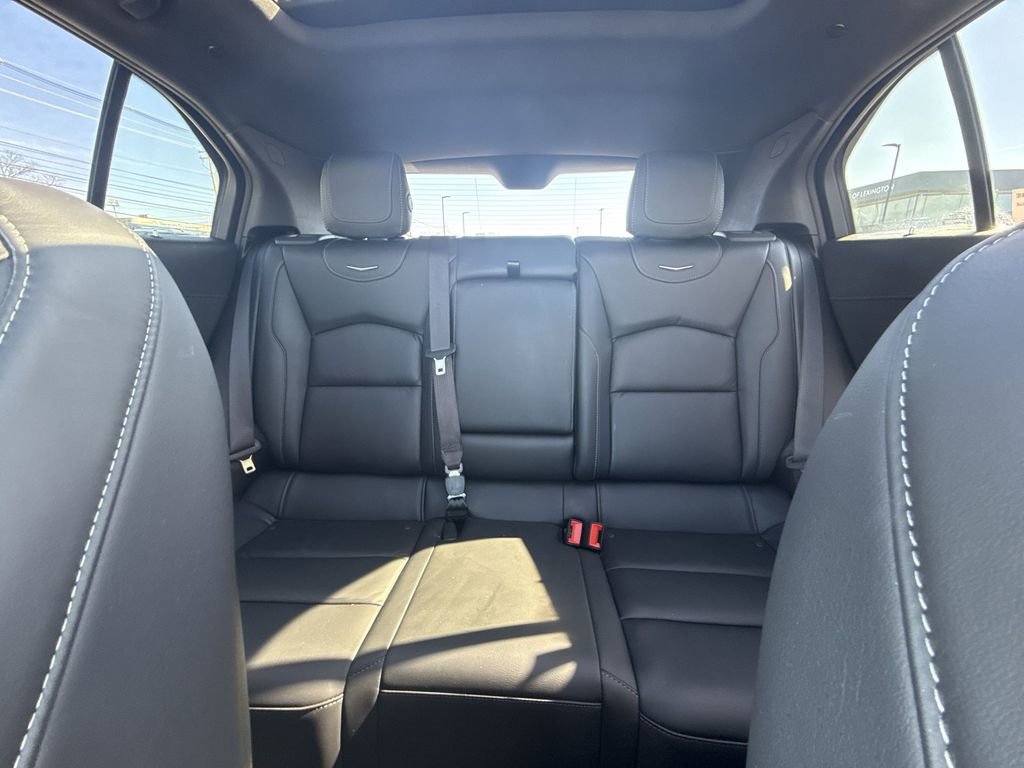 Used 2023 Cadillac XT4 Luxury w/ Cold Weather Package AWD/4WD image 22