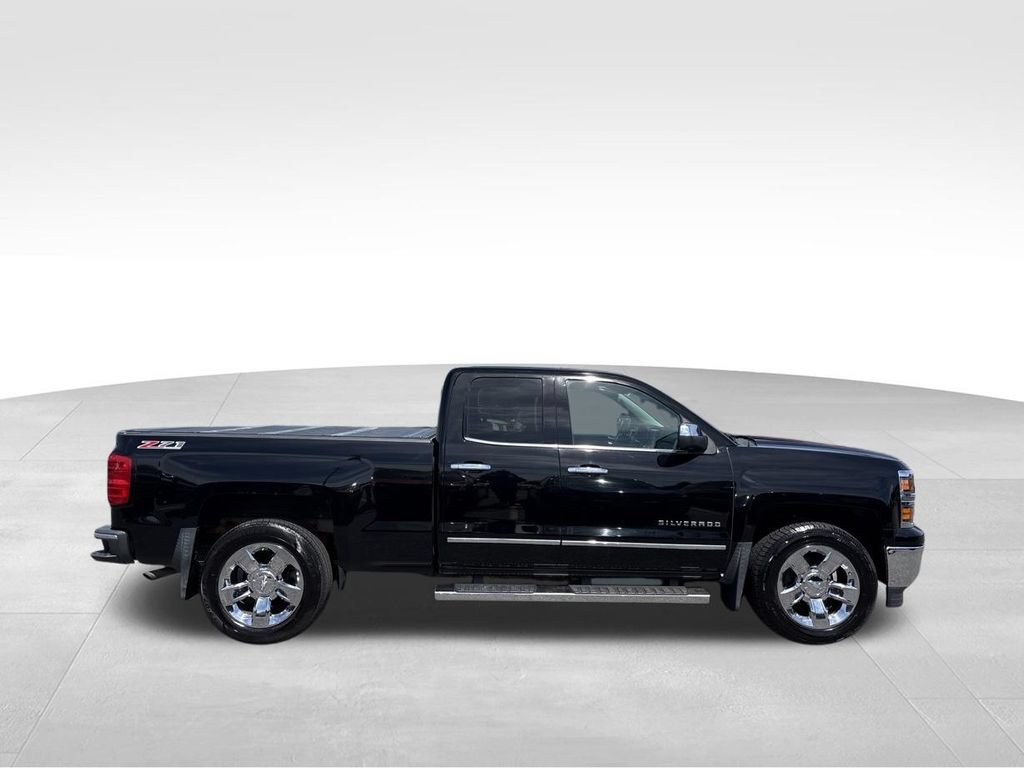 Used 2015 Chevrolet Silverado 1500 LTZ Z71 w/ LTZ Plus Package AWD/4WD image 5