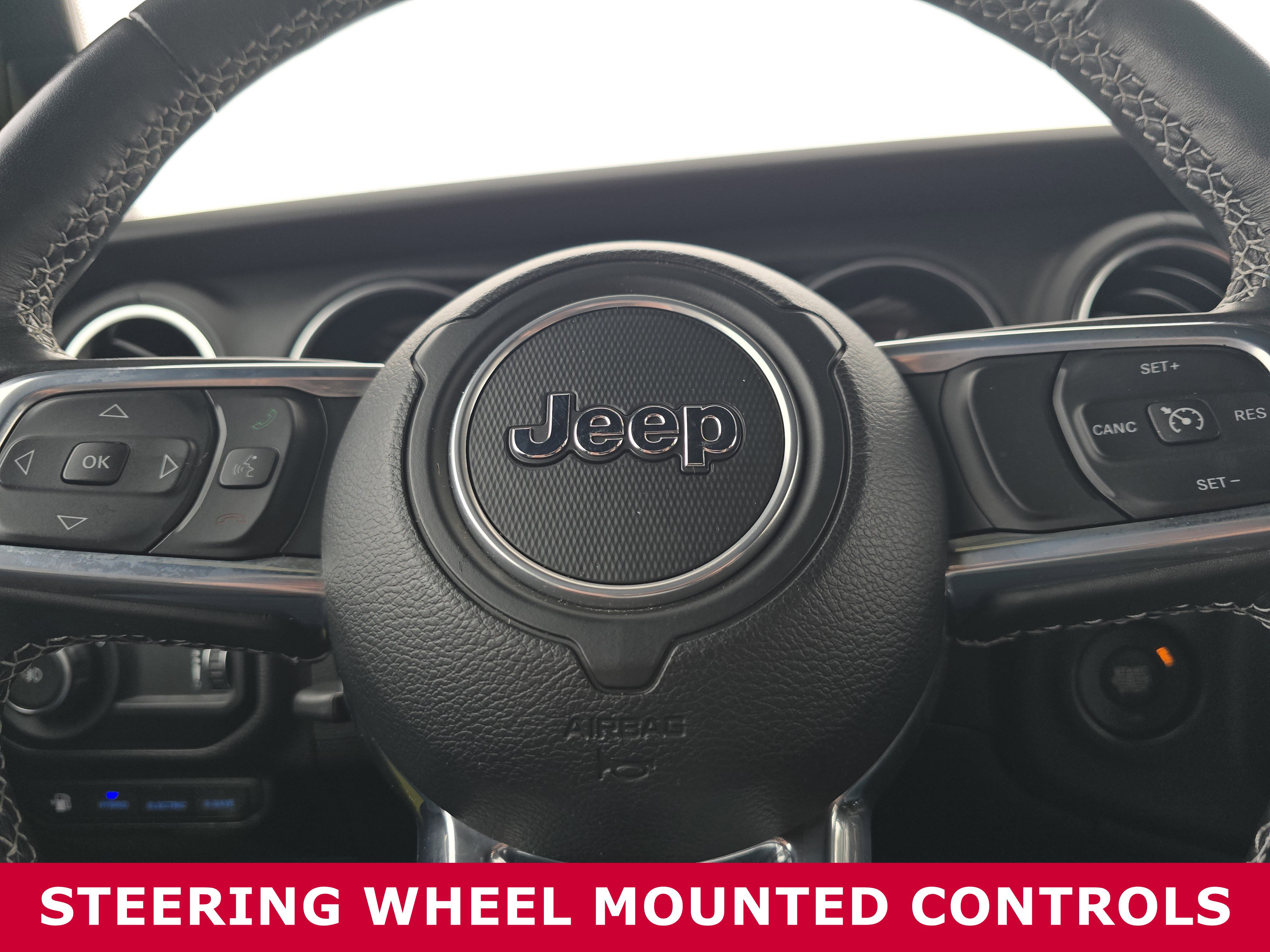 Used 2023 Jeep Wrangler Sahara w/ Cold Weather Group image 28