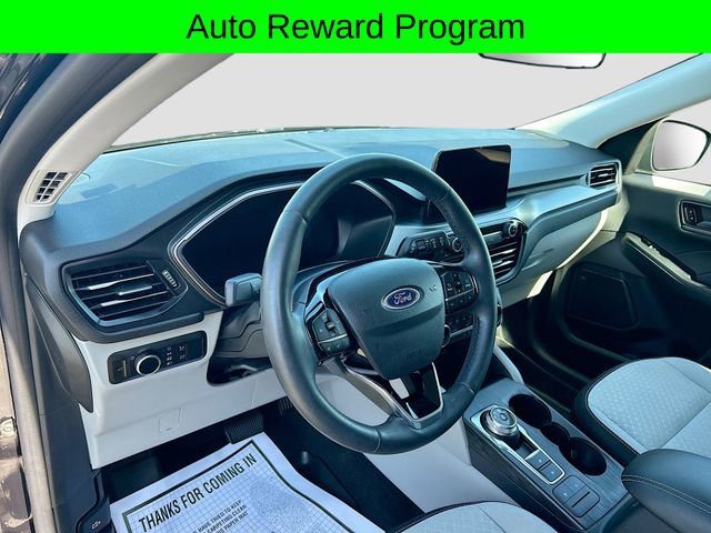 Certified 2024 Ford Escape Active AWD/4WD image 11