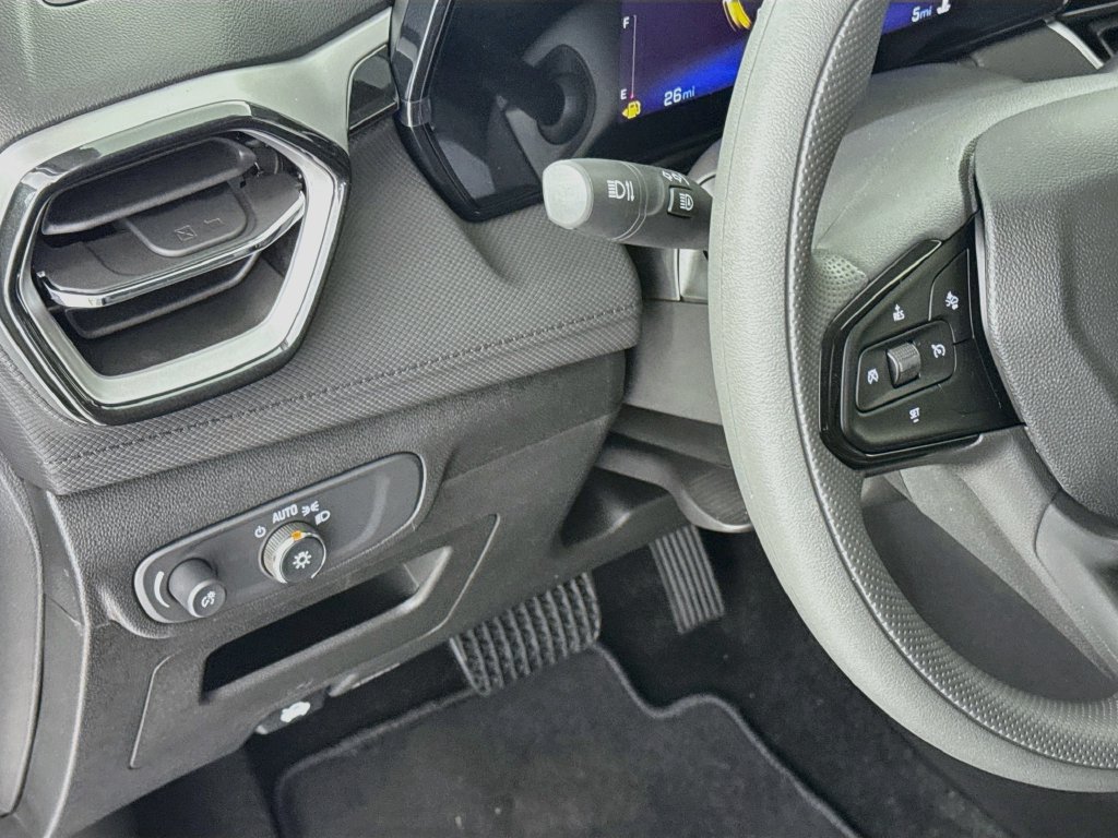 New 2026 Chevrolet TrailBlazer LT w/ Midnight Edition FWD image 11