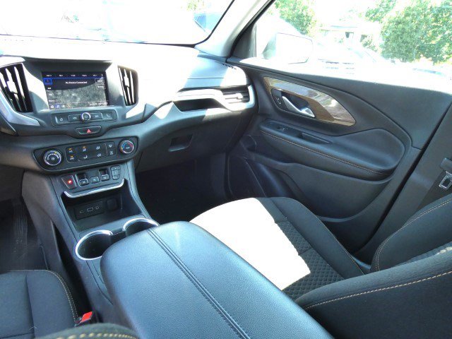 Used 2020 GMC Terrain SLE FWD image 18