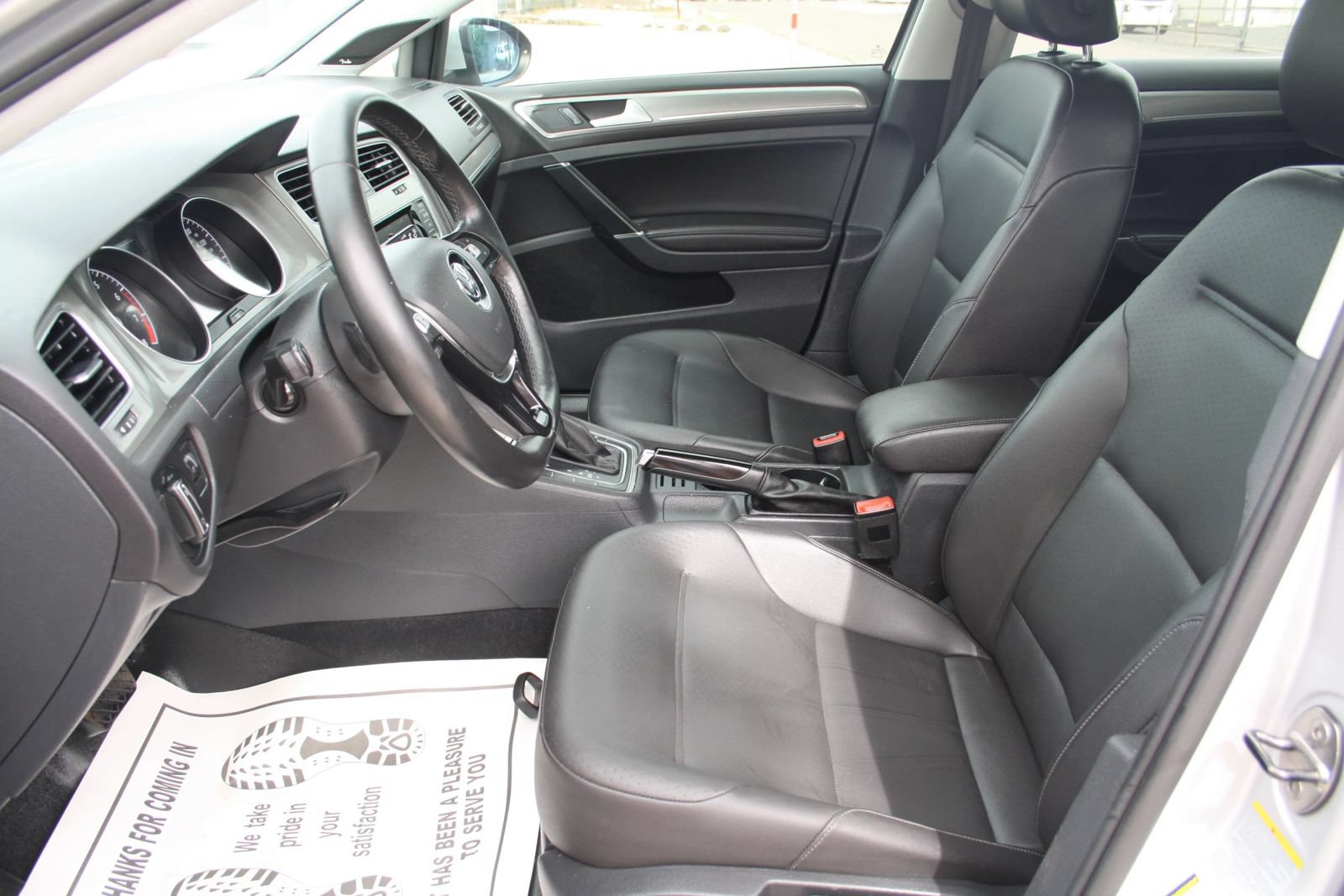 Used 2015 Volkswagen Golf SE w/ Lighting Package FWD image 11