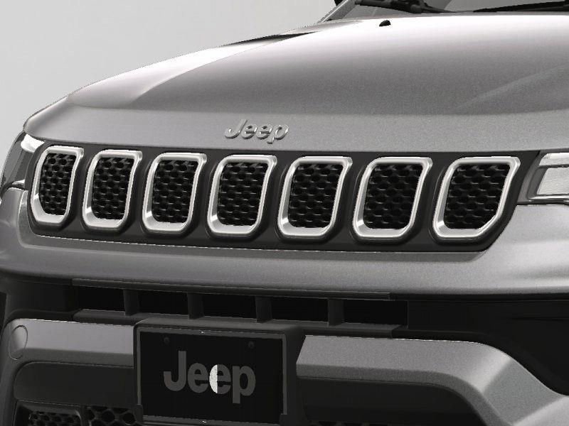 New 2025 Jeep Compass Latitude w/ Sun & Sound Group image 13