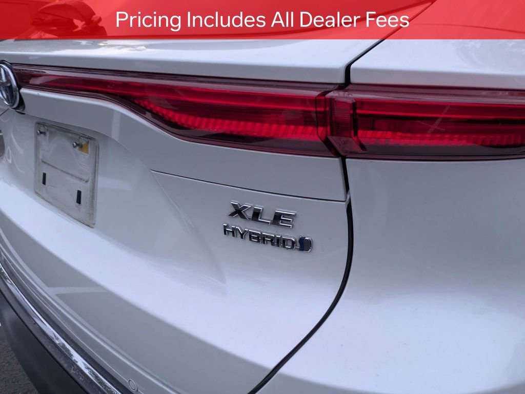 Used 2021 Toyota Venza XLE w/ Softex Package AWD/4WD image 8