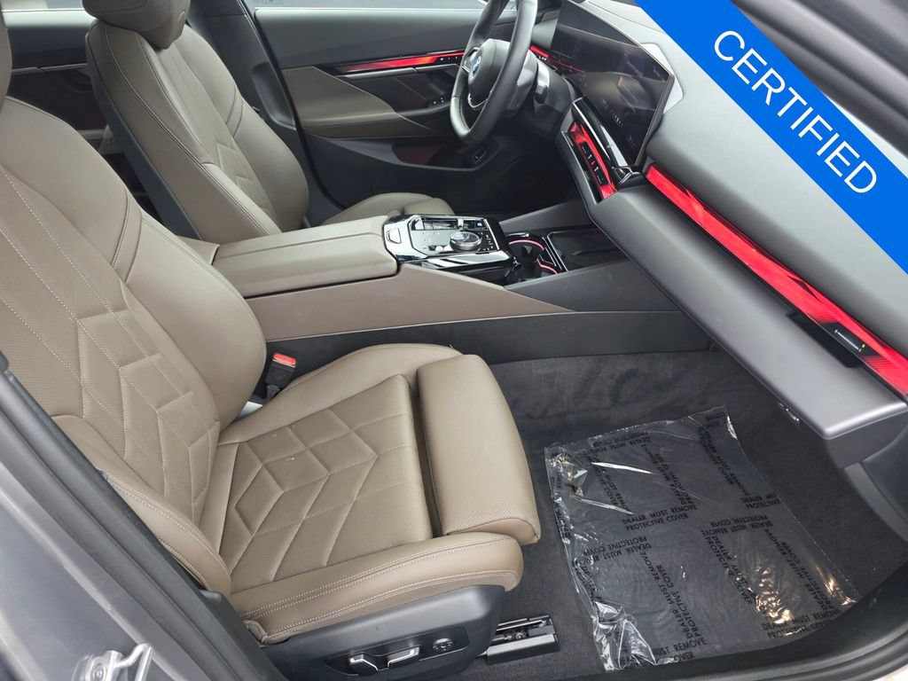 Used 2024 BMW i5 eDrive40i w/ M Sport Package RWD image 28