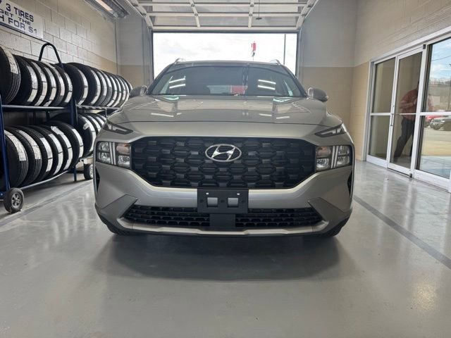 Used 2023 Hyundai Santa Fe SEL image 3