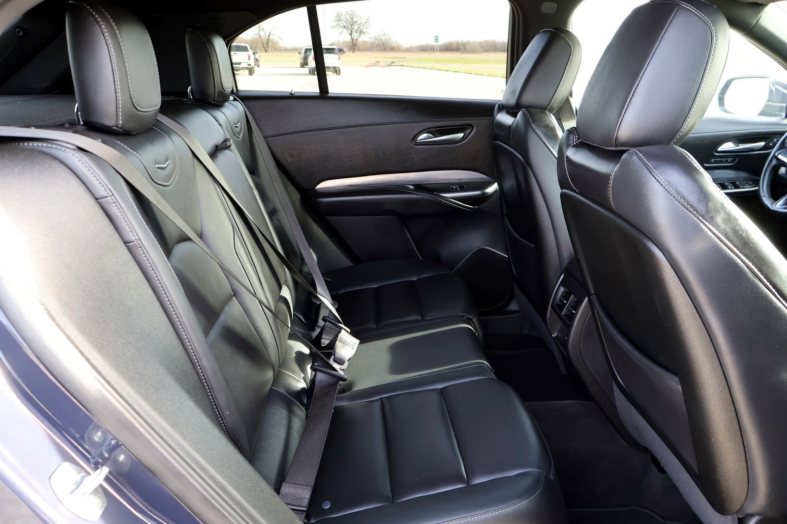 Used 2025 Cadillac XT4 Premium Luxury image 15