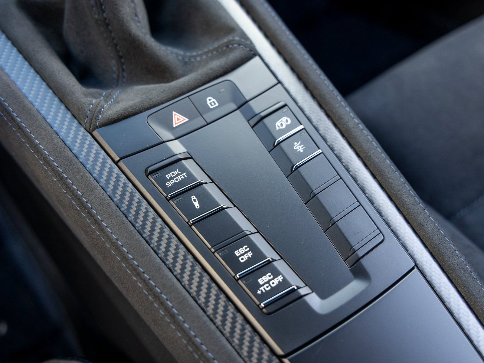 Certified 2025 Porsche 718 Cayman GT4 RS image 41