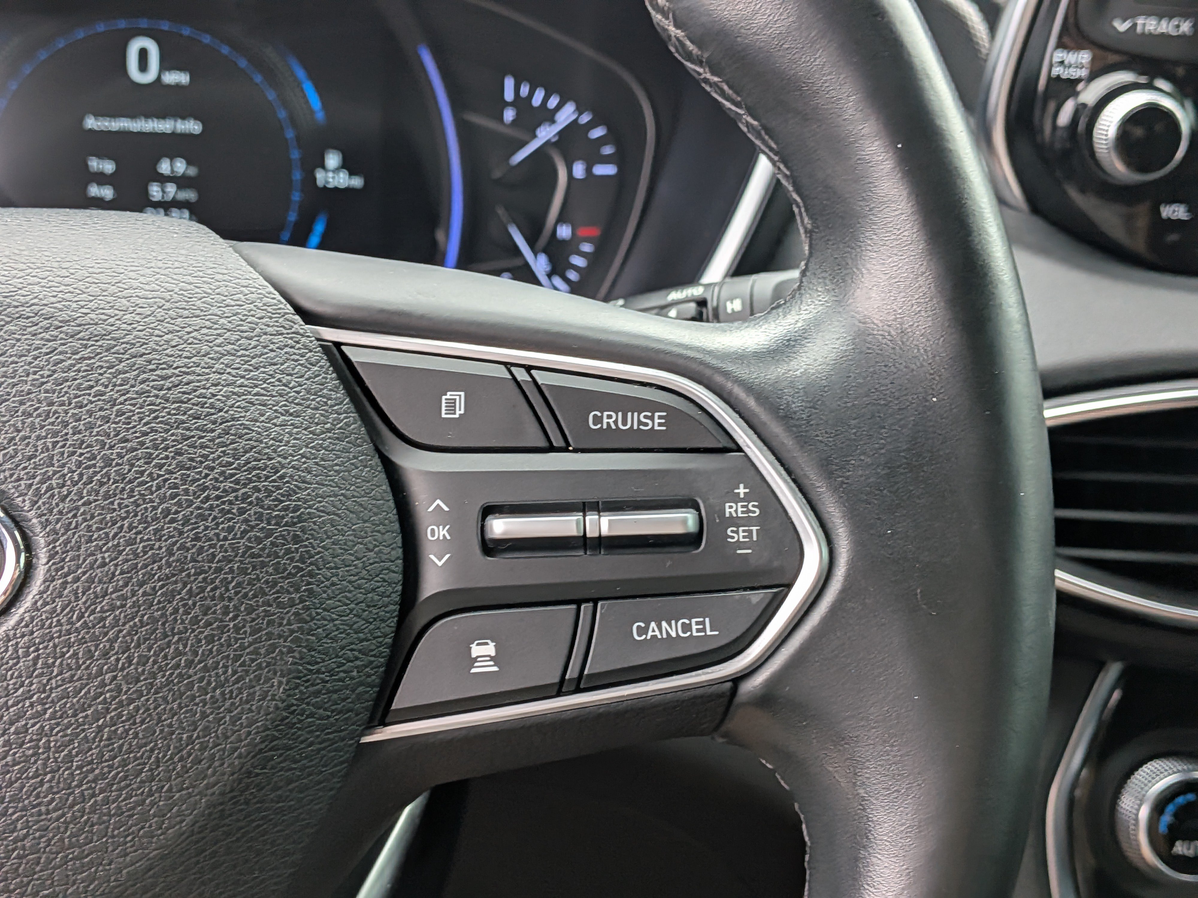 Used 2020 Hyundai Santa Fe Limited FWD image 26